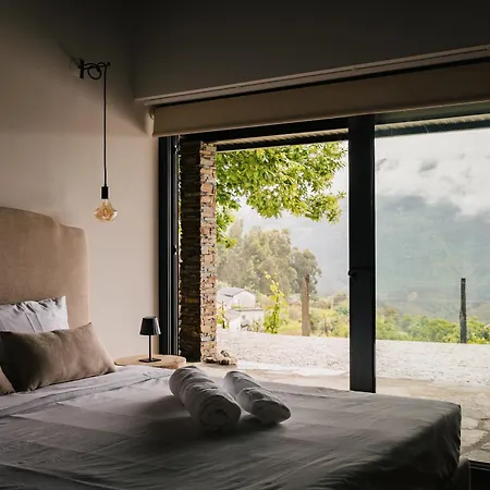 Villa Portugal Alma - Paiva Valley - Authentic Nature Sanctuary & Private Parada de Ester